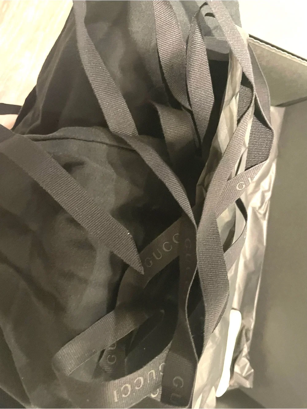 Gucci Ace low-top sneakers in GG Supreme canvas. New With Tags / Never Worn.